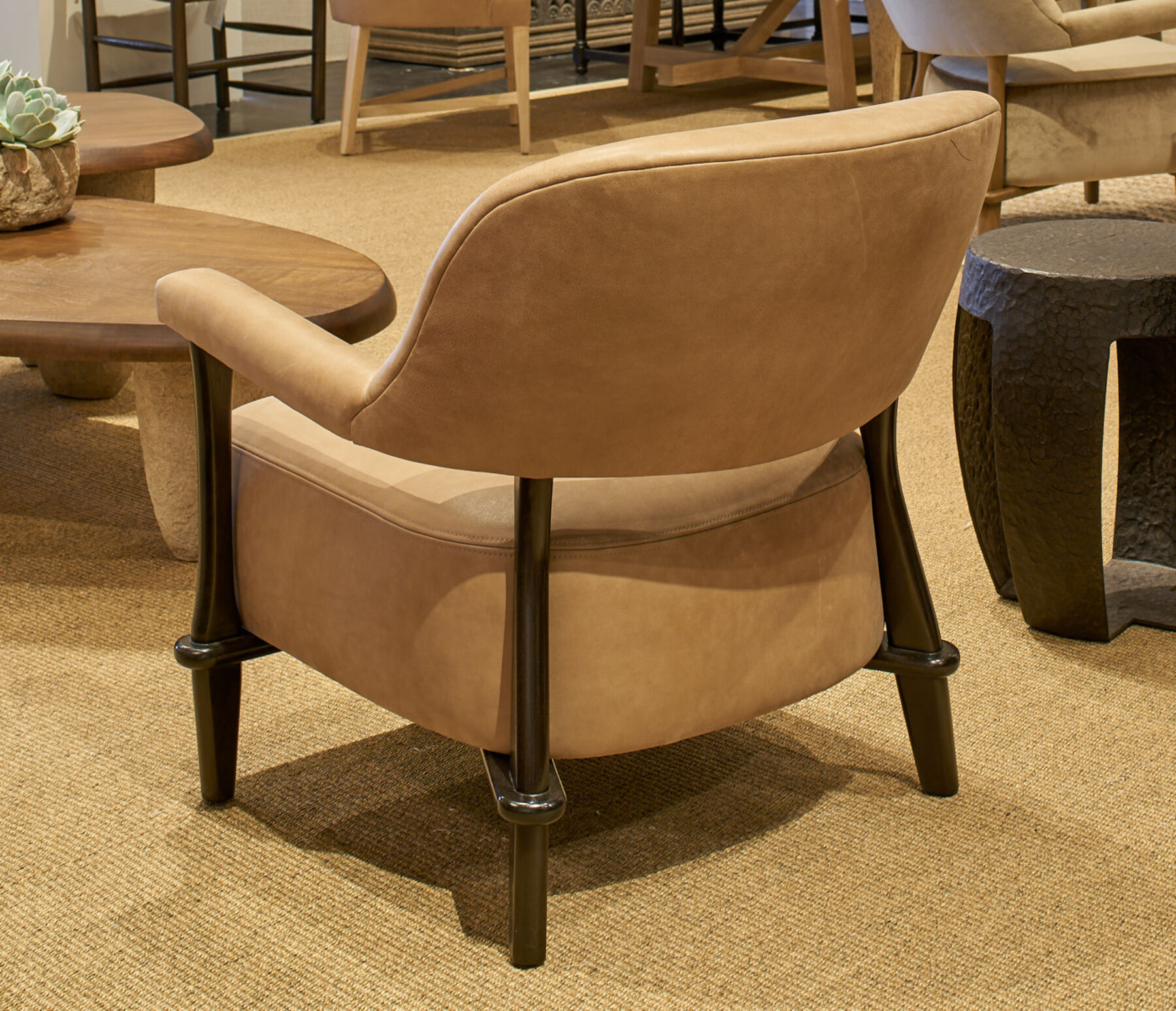 Kensett Lounge Chair | Gregorius Pineo